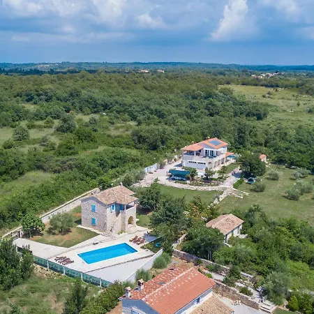Casa Rovo * Sveti Lovrec Pazenaticki