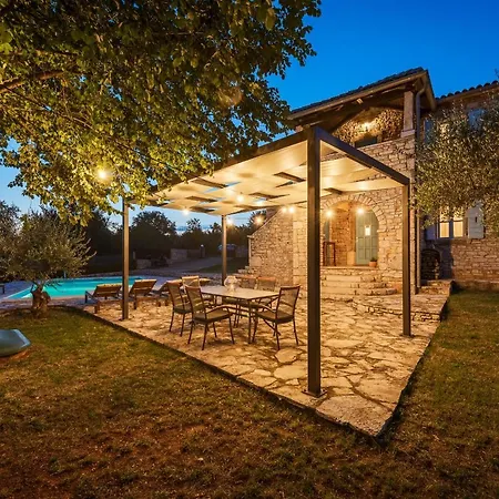 Casa Rovo Sveti Lovrec Pazenaticki